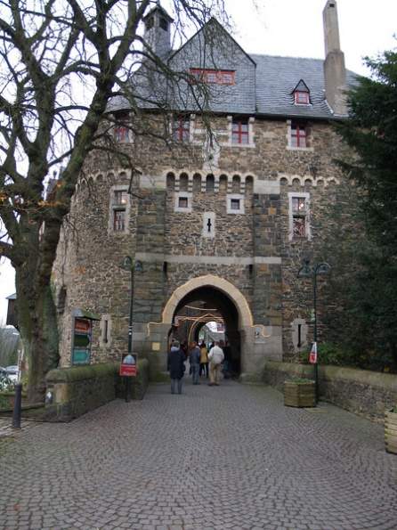   ( Schlossburg an der Wupper )