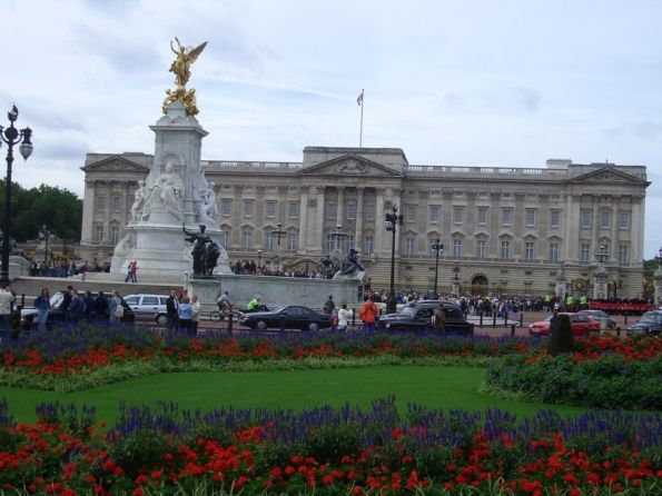 Букингемский дворец в лондоне фото с описанием